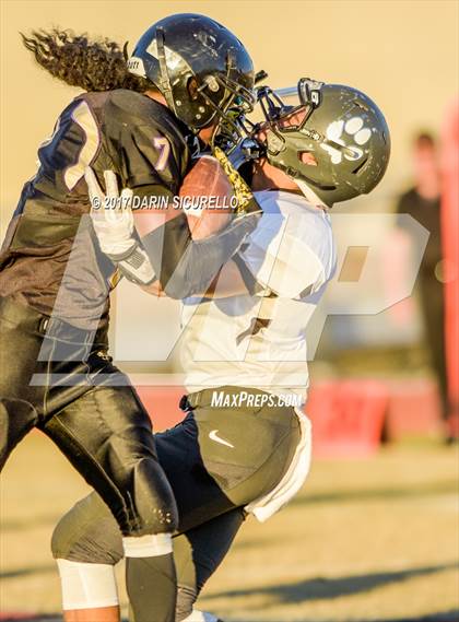Thumbnail 2 in South Pointe vs. Imagine Prep Superstition (CAA D3 Semifinal) photogallery.