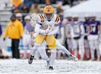 Thumbnail 2 in Kearney vs. Lutheran North (MSHSAA Class 4 Semifinal) photogallery.
