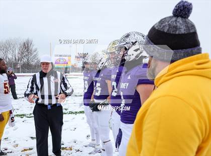 Thumbnail 2 in Kearney vs. Lutheran North (MSHSAA Class 4 Semifinal) photogallery.