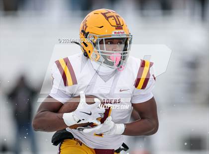 Thumbnail 3 in Kearney vs. Lutheran North (MSHSAA Class 4 Semifinal) photogallery.