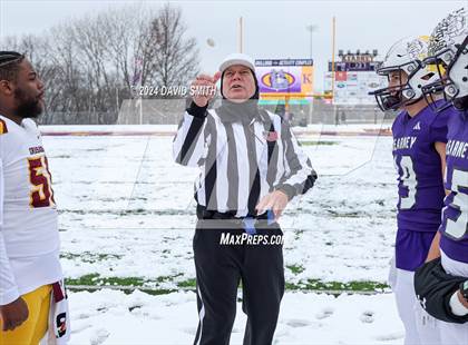 Thumbnail 3 in Kearney vs. Lutheran North (MSHSAA Class 4 Semifinal) photogallery.