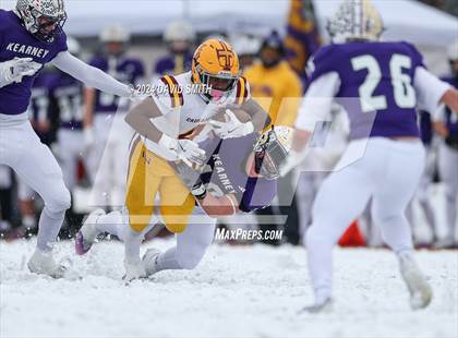 Thumbnail 2 in Kearney vs. Lutheran North (MSHSAA Class 4 Semifinal) photogallery.