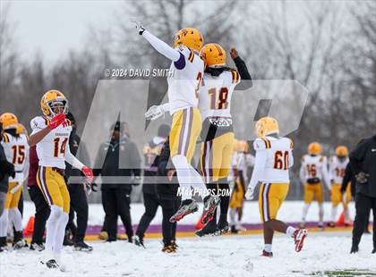 Thumbnail 2 in Kearney vs. Lutheran North (MSHSAA Class 4 Semifinal) photogallery.