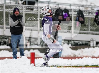 Thumbnail 2 in Kearney vs. Lutheran North (MSHSAA Class 4 Semifinal) photogallery.