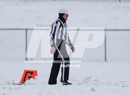 Thumbnail 2 in Kearney vs. Lutheran North (MSHSAA Class 4 Semifinal) photogallery.