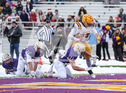 Thumbnail 2 in Kearney vs. Lutheran North (MSHSAA Class 4 Semifinal) photogallery.