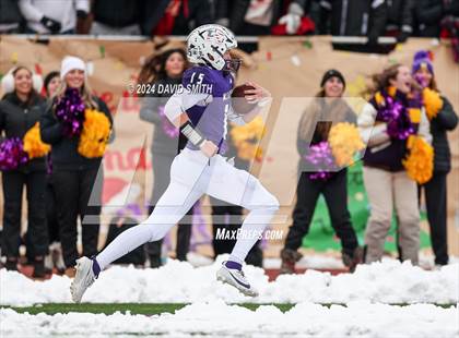 Thumbnail 3 in Kearney vs. Lutheran North (MSHSAA Class 4 Semifinal) photogallery.