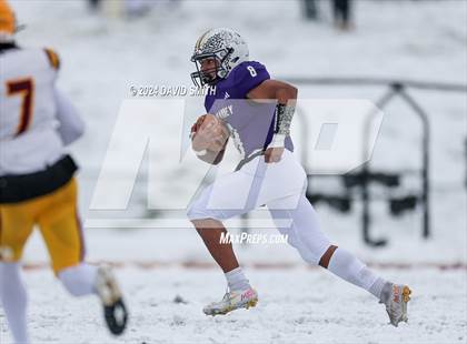 Thumbnail 3 in Kearney vs. Lutheran North (MSHSAA Class 4 Semifinal) photogallery.