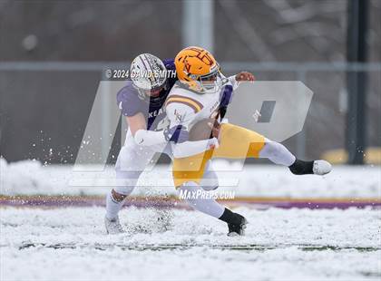 Thumbnail 2 in Kearney vs. Lutheran North (MSHSAA Class 4 Semifinal) photogallery.