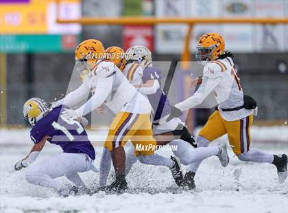 Thumbnail 3 in Kearney vs. Lutheran North (MSHSAA Class 4 Semifinal) photogallery.
