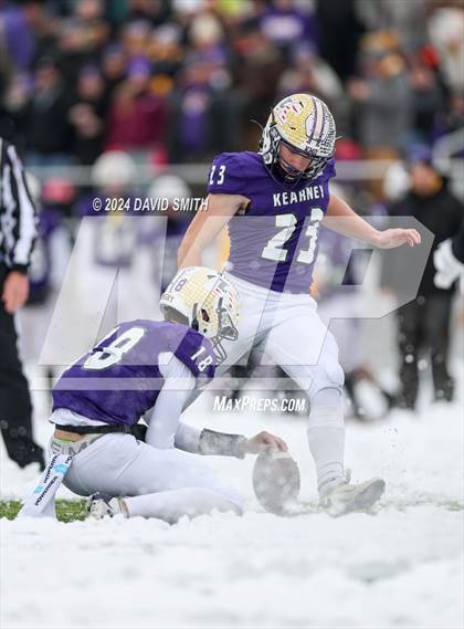 Thumbnail 1 in Kearney vs. Lutheran North (MSHSAA Class 4 Semifinal) photogallery.