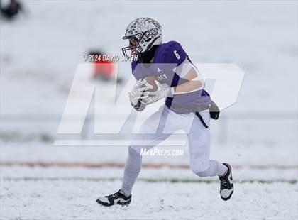 Thumbnail 2 in Kearney vs. Lutheran North (MSHSAA Class 4 Semifinal) photogallery.