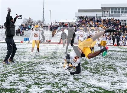 Thumbnail 2 in Kearney vs. Lutheran North (MSHSAA Class 4 Semifinal) photogallery.