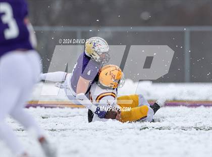 Thumbnail 1 in Kearney vs. Lutheran North (MSHSAA Class 4 Semifinal) photogallery.