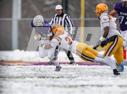Thumbnail 3 in Kearney vs. Lutheran North (MSHSAA Class 4 Semifinal) photogallery.