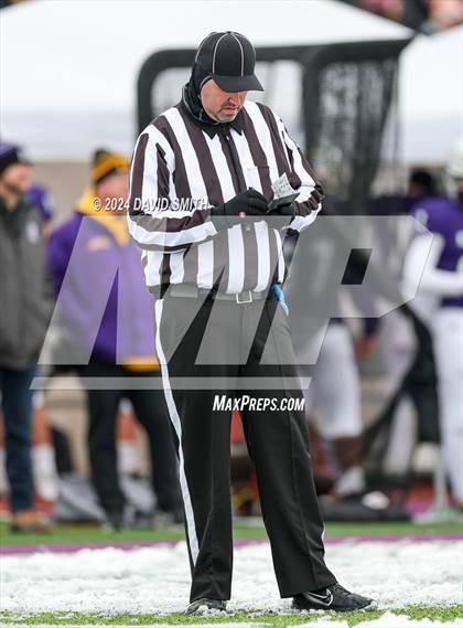 Thumbnail 2 in Kearney vs. Lutheran North (MSHSAA Class 4 Semifinal) photogallery.