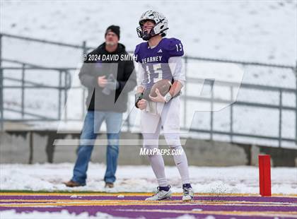 Thumbnail 3 in Kearney vs. Lutheran North (MSHSAA Class 4 Semifinal) photogallery.