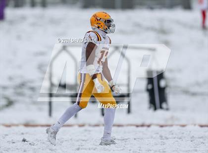 Thumbnail 1 in Kearney vs. Lutheran North (MSHSAA Class 4 Semifinal) photogallery.