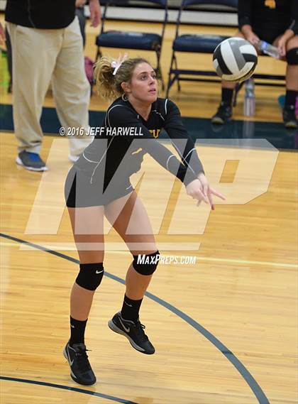Thumbnail 1 in Garfield @ Rootstown photogallery.