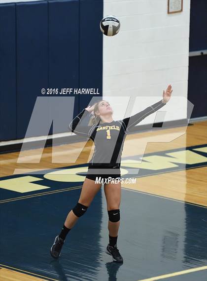 Thumbnail 1 in Garfield @ Rootstown photogallery.