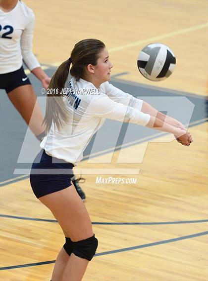 Thumbnail 3 in Garfield @ Rootstown photogallery.
