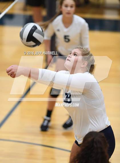 Thumbnail 1 in Garfield @ Rootstown photogallery.