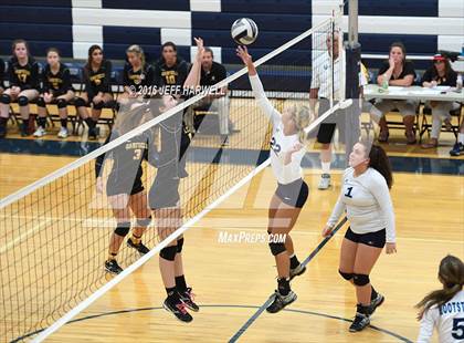 Thumbnail 3 in Garfield @ Rootstown photogallery.