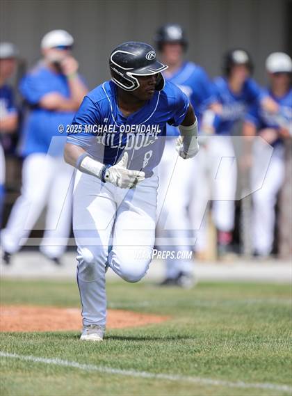 Thumbnail 3 in Doyle vs. Red River photogallery.