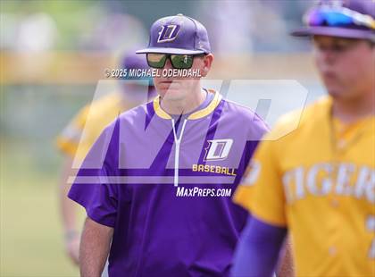 Thumbnail 3 in Doyle vs. Red River photogallery.