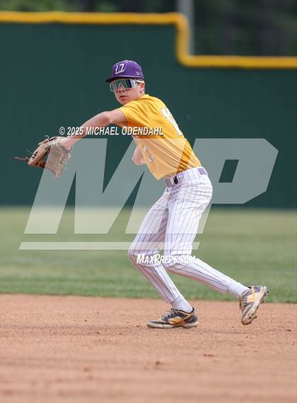 Thumbnail 2 in Doyle vs. Red River photogallery.