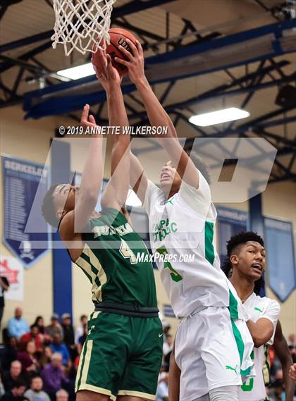 Thumbnail 3 in Tampa Catholic vs. The Villages Charter (ARS/Rescue Rooter National Hoopfest) photogallery.