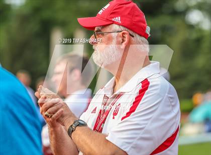 Thumbnail 2 in IHSAA Boys State Track Finals photogallery.