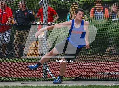 Thumbnail 1 in IHSAA Boys State Track Finals photogallery.