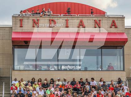 Thumbnail 3 in IHSAA Boys State Track Finals photogallery.