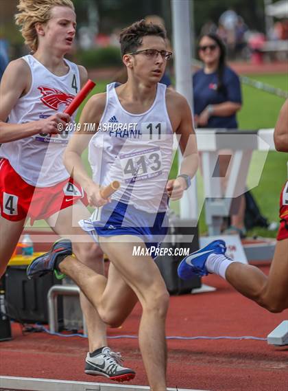 Thumbnail 1 in IHSAA Boys State Track Finals photogallery.
