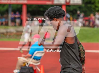 Thumbnail 3 in IHSAA Boys State Track Finals photogallery.