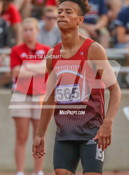 Thumbnail 3 in IHSAA Boys State Track Finals photogallery.