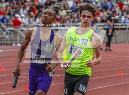 Thumbnail 3 in IHSAA Boys State Track Finals photogallery.