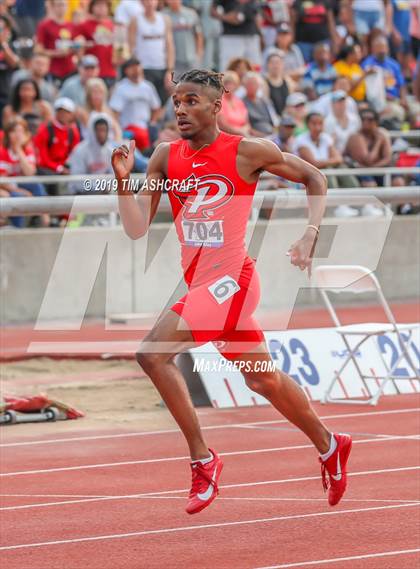 Thumbnail 3 in IHSAA Boys State Track Finals photogallery.