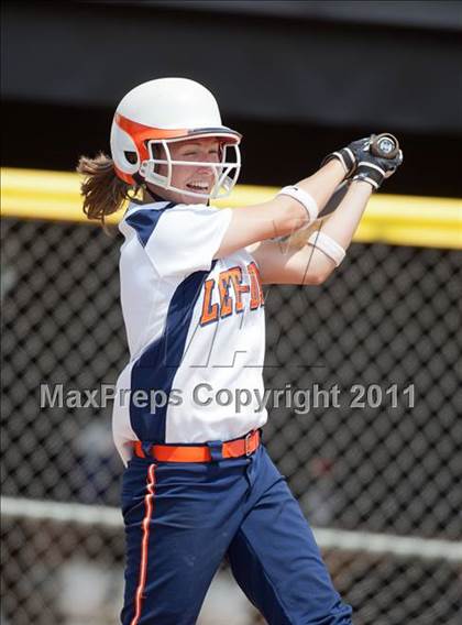 Thumbnail 1 in Battlefield vs. Lee-Davis (VHSL AAA Final) photogallery.