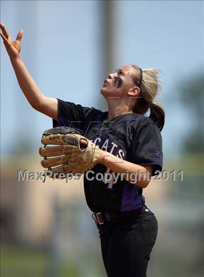 Thumbnail 2 in Battlefield vs. Lee-Davis (VHSL AAA Final) photogallery.