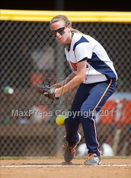 Thumbnail 2 in Battlefield vs. Lee-Davis (VHSL AAA Final) photogallery.