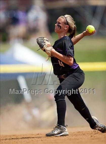 Thumbnail 2 in Battlefield vs. Lee-Davis (VHSL AAA Final) photogallery.