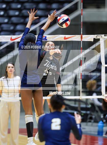 Thumbnail 2 in Highland Park @ A&M Consolidated (UIL 5A D1 Volleyball Final) photogallery.
