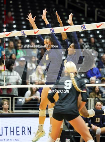 Thumbnail 2 in Highland Park @ A&M Consolidated (UIL 5A D1 Volleyball Final) photogallery.