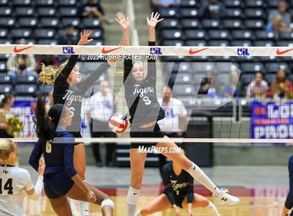 Thumbnail 1 in Highland Park @ A&M Consolidated (UIL 5A D1 Volleyball Final) photogallery.