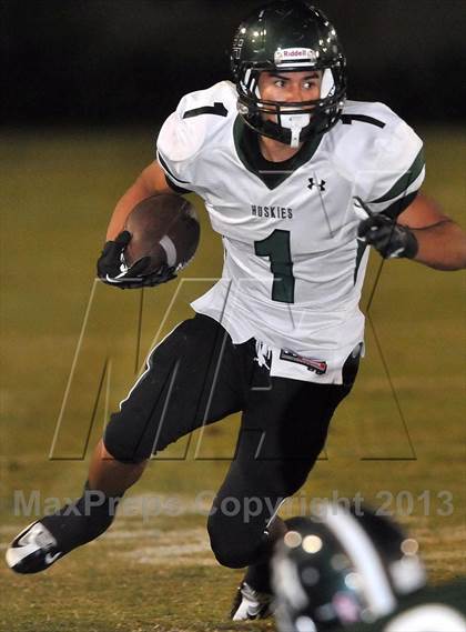 Thumbnail 1 in South Hills vs. Chino Hills photogallery.