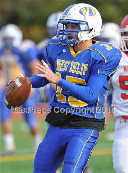 Thumbnail 3 in East Islip @ West Islip photogallery.