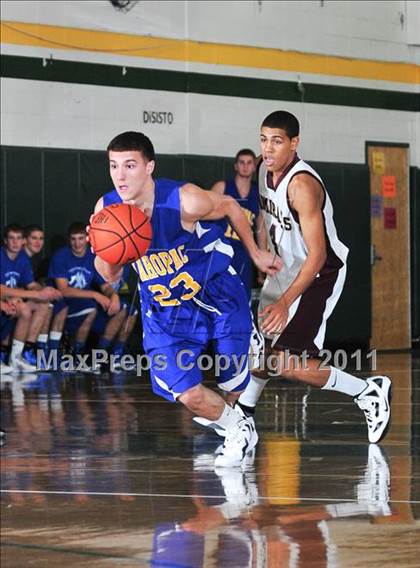 Thumbnail 3 in Arlington vs. Mahopac photogallery.