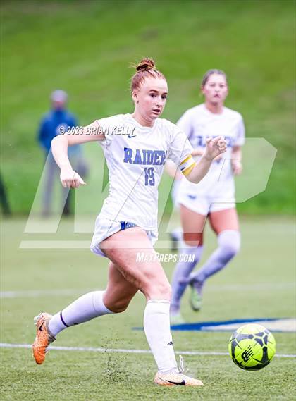 Thumbnail 1 in Dover-Sherborn @ Needham photogallery.